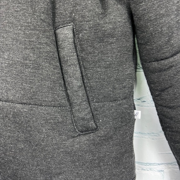 NWT🤩 |•RECREATION•| Super Soft Grey Quilted Jacket/Sweatshirt Size Small - Picture 9 of 16